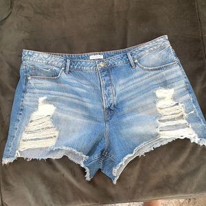 Good American shorts